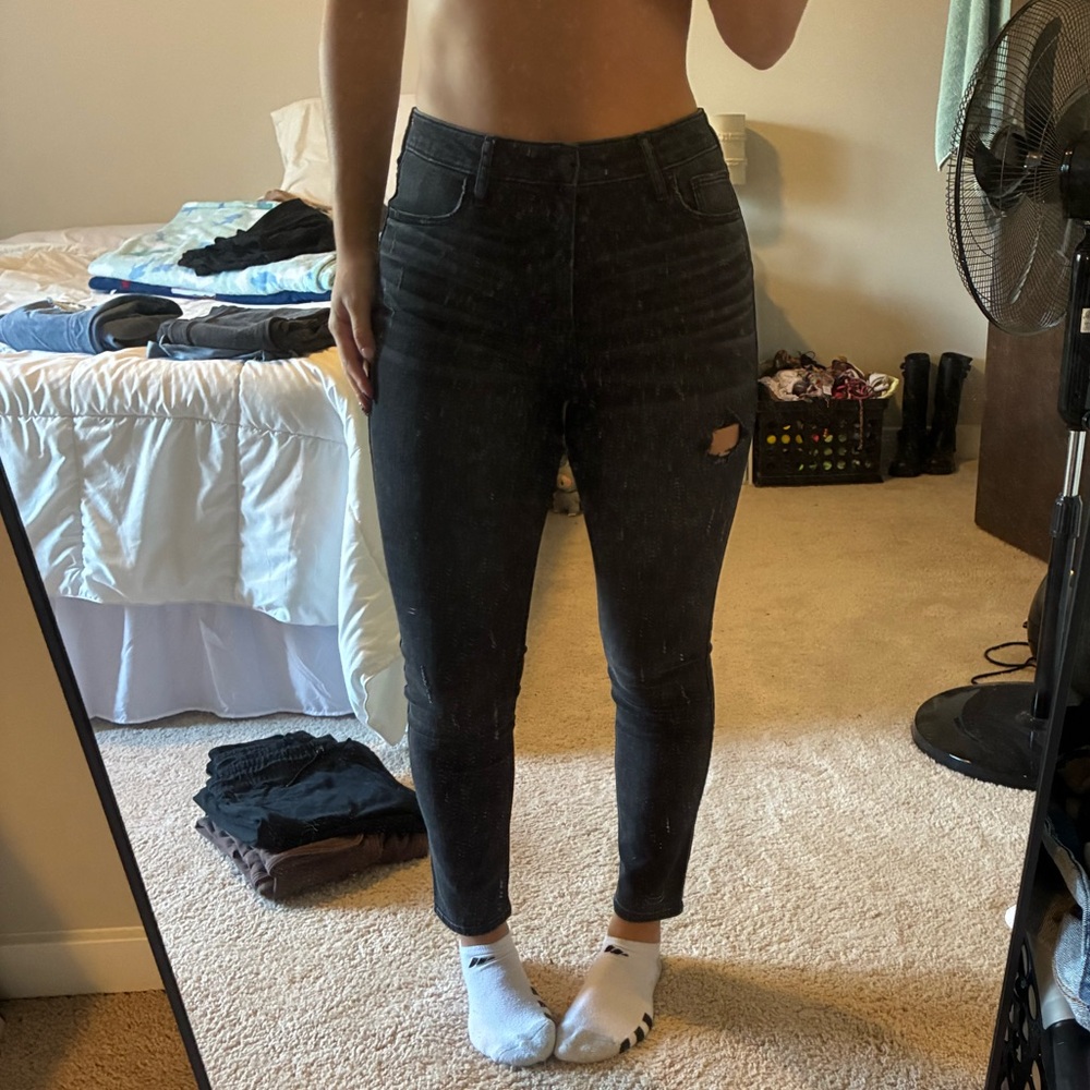 Hollister Women's Black Distressed Skinny Jeans